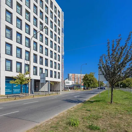 Exceptional For 3 People Near Pge By Renters Apartmán Varšava