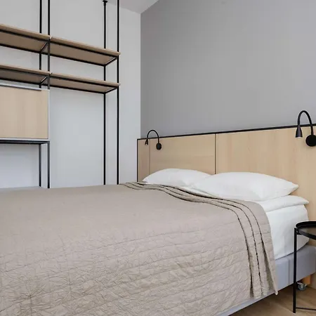 Exceptional For 3 People Near Pge By Renters Apartment